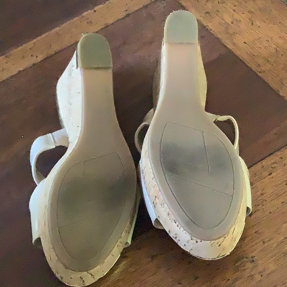Marc Fisher Glossy Ivory Cork Wedge Slide Sandals - Picture 3 of 3